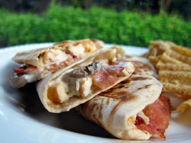 Chicken Bacon Ranch Quesadilla Recipe - so simple and SOOO addictive. Great recipe for a quick dinner or lunch. I always have the ingredients in the fridge so we can make these. We can't get enough of them!