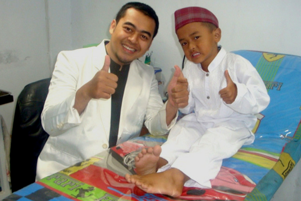 Muallaf Umur 26 Tahun, Bagaimana dengan Khitannya? Begini Penjelasan Lengkapnya! Muallaf Umur 26 Tahun, Bagaimana dengan Khitannya? Begini Penjelasan Lengkapnya!