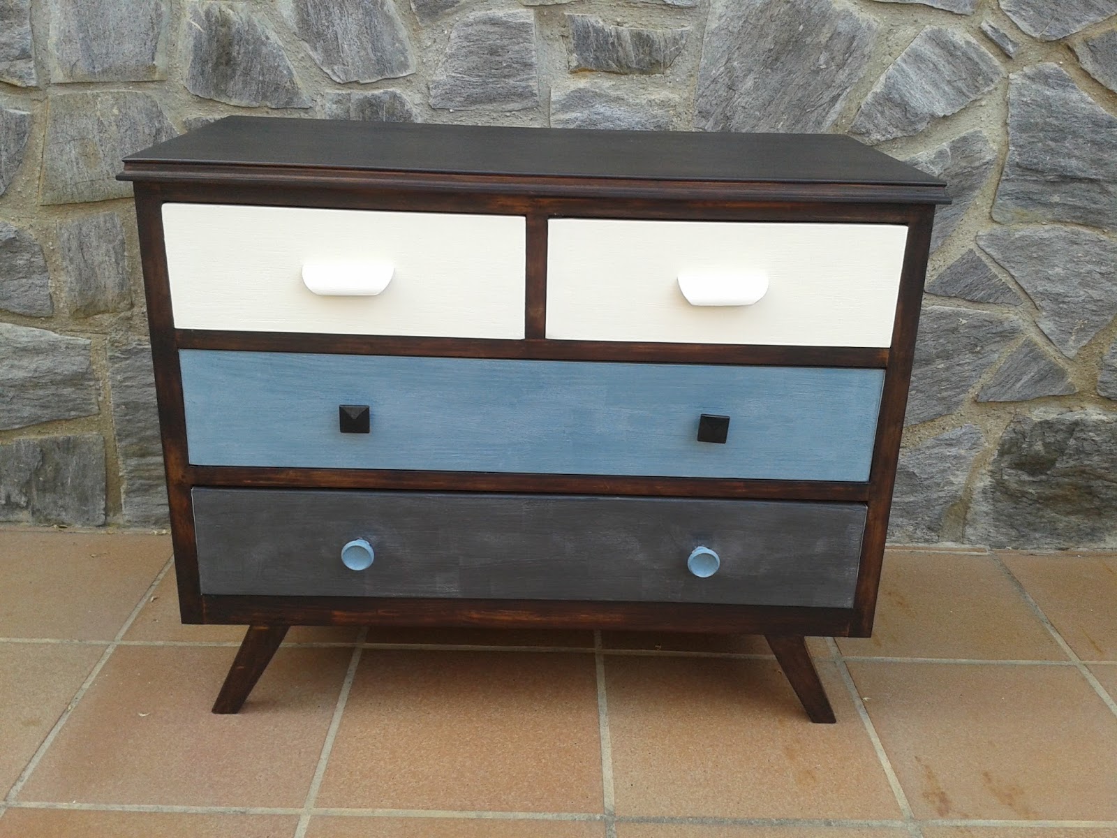 Restaurando en mi taller Muebles diferentes Cajonera vintage