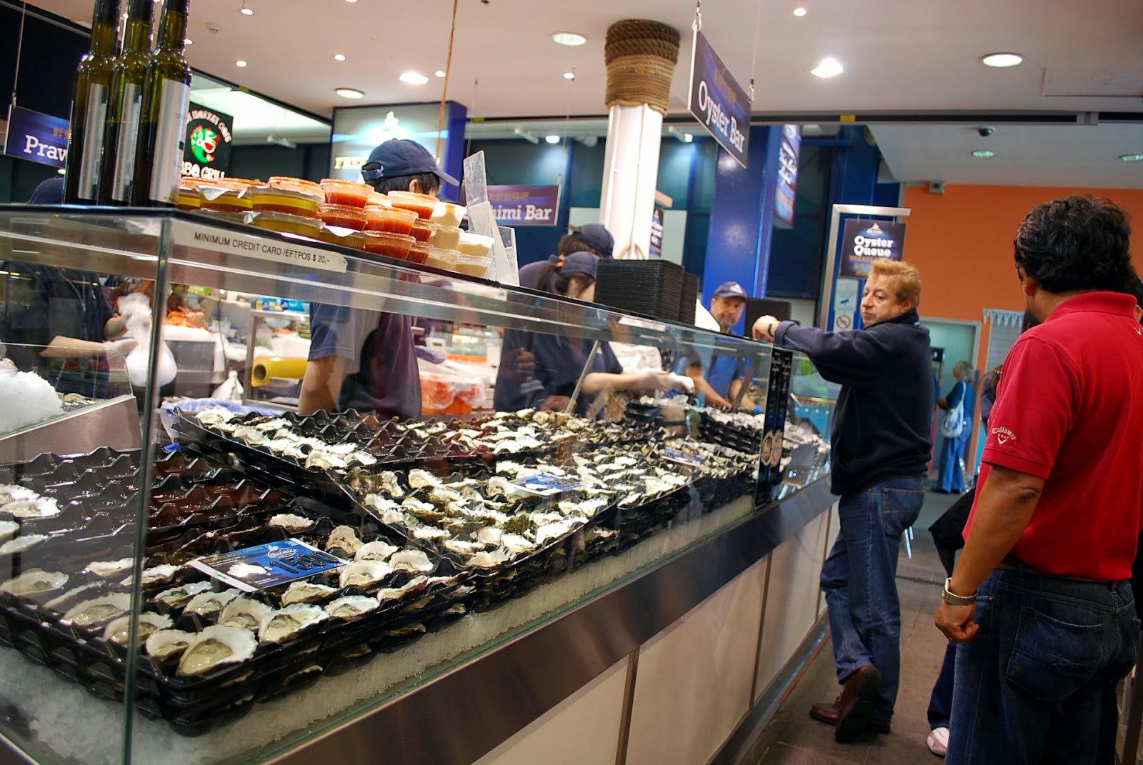 Backpacker Travel 5 things must to eat in Fish market in Sydney