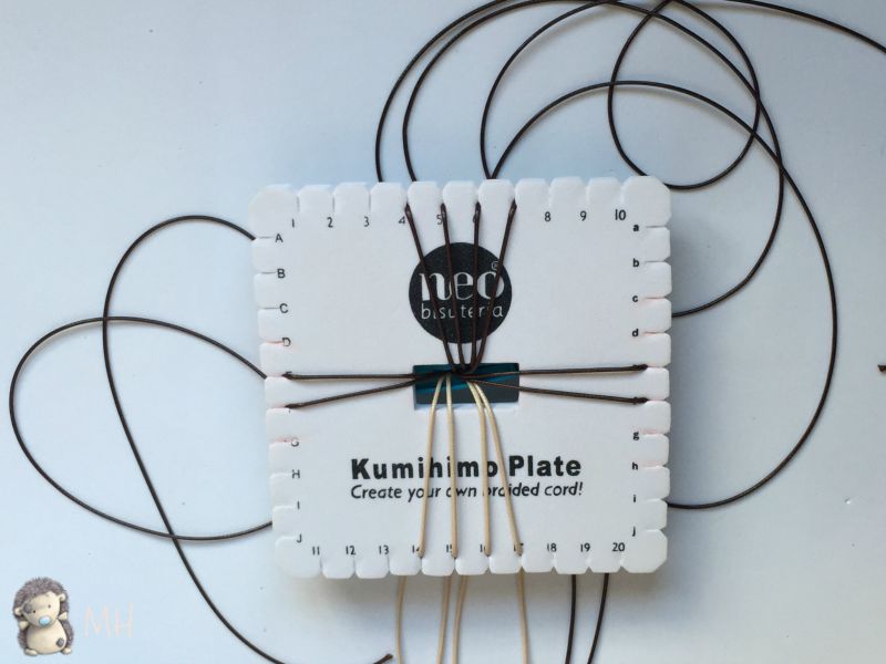 Pulseras kumihimo con puntas de flecha y corazones