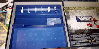 huecos_caja La caja vacía