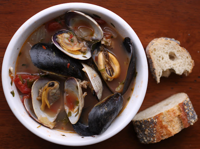 Seattle Pastry Girl: Clams,Mussels and Iron Springs Resort
