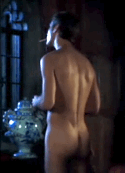 Jude law nude picture.