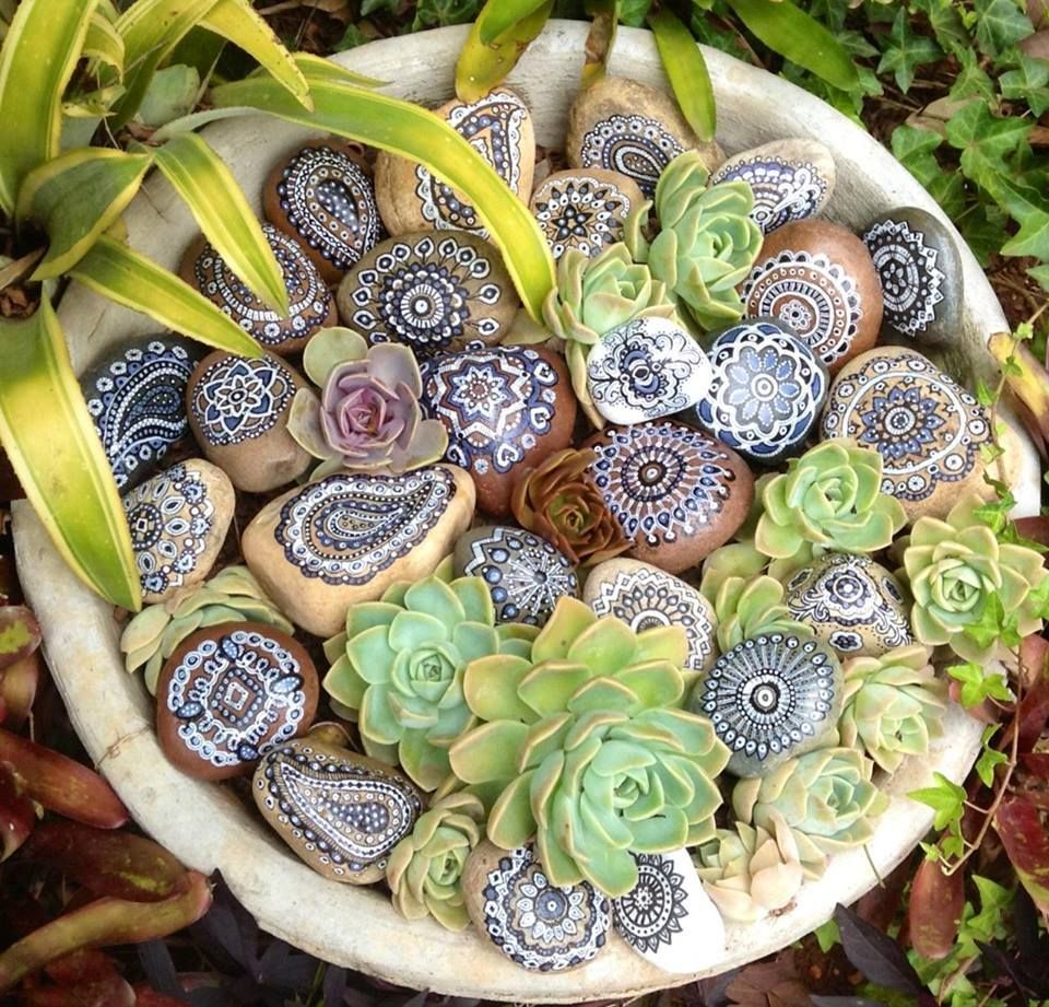 50+ painted rocks that look like succulents & cacti I Love Painted Rocks
