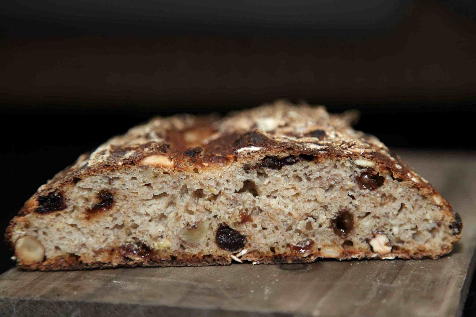 bernd&amp;#39;s bakery: Müsli-Brot / Muesli-Bread