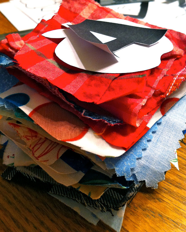 A Song of Sixpence: plush alphabet magnets - part 1: the pattern