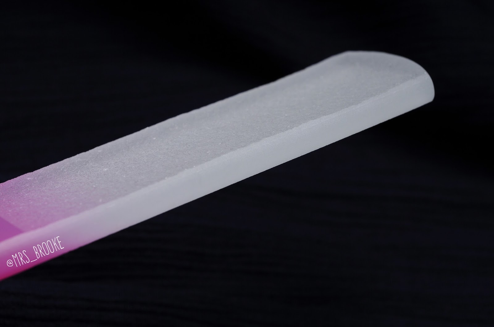 лазерная пилочка марк хоффман для кутикулы. необрезной маникюр. Germanicur gm-153-01 пилка для спиливания и придания формы. пилка для ногтей и кутикулы zero. фото самых красивых пилочек во вселенной.