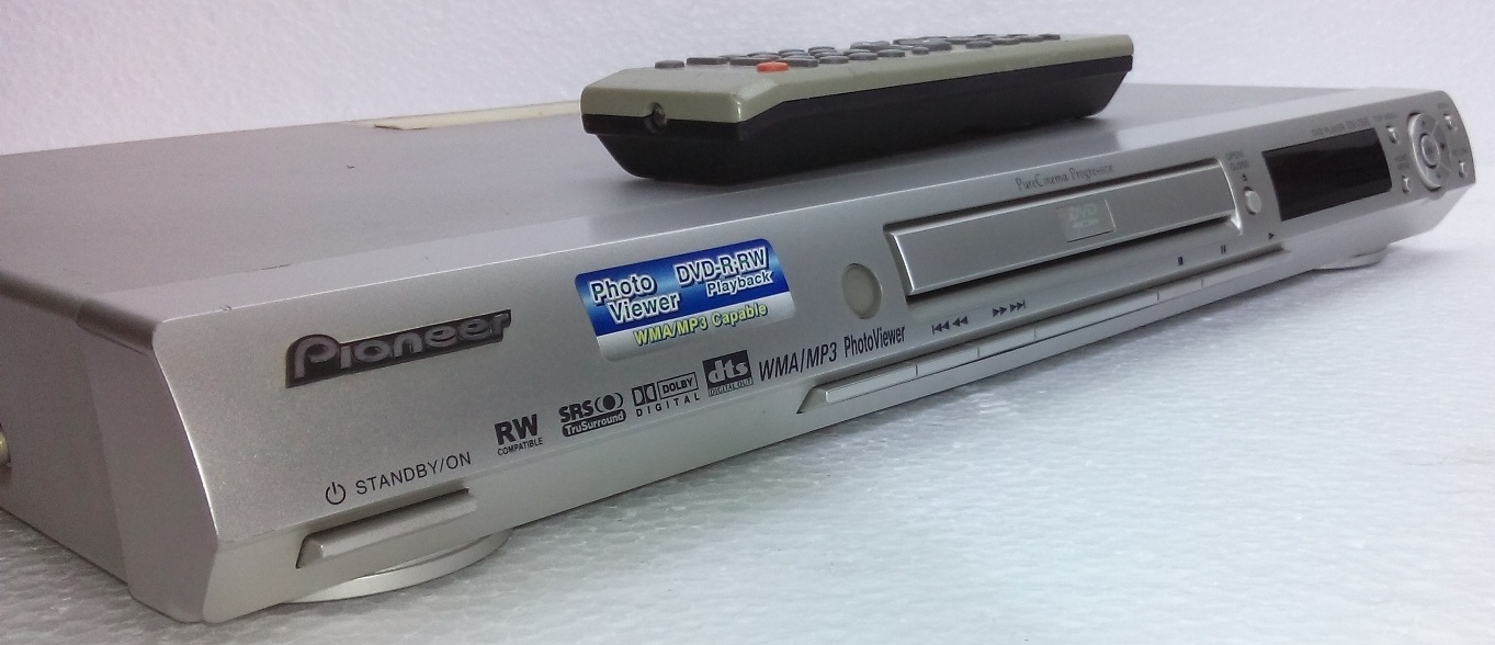 BARANG BARANG ELEKTRIK TERPAKAI DAN RARE: Dvd Player PIONEER Model DV-266