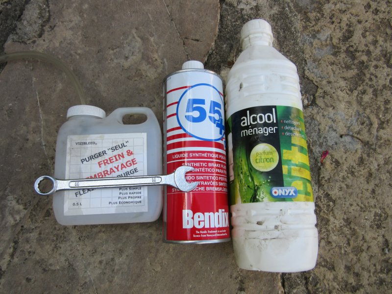 Purge frein avec ABS Renault Megane Essence Auto Evasion