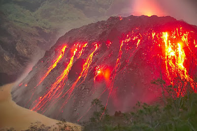 Kelud Volcano Eruption Indonesia 2014