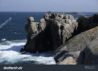 cliffs paper,Tour of Spain, the Aguillóns, separating the Atlantic and Cantabrian oldest rocks in the world, Galicia, barnacles, photos of giant waves, fotografías de Munimaara,l web de Munimara.com cliffs paper,Tour of Spain, the Aguillóns, separating the Atlantic and Cantabrian oldest rocks in the world, Galicia, barnacles, photos of giant waves, fotografías de Munimaara,l web de Munimara.com
