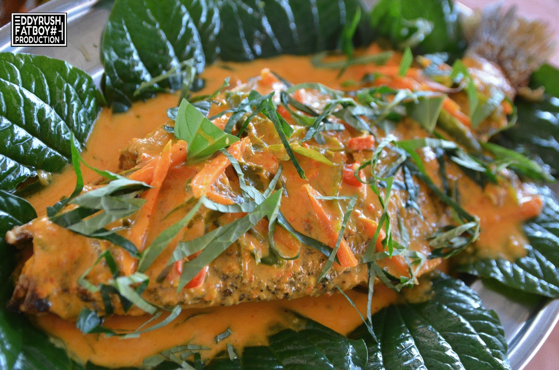 Dapor Warisan Johor Bahru The Restaurant Serves A Wide Variety Of Authentic Malay Side Dishes Including Siput Sedut Masak Lemak Cili Padi Daging Salai Fish Head Curry