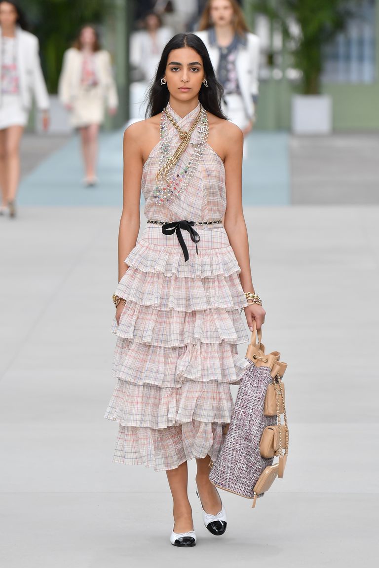 Chanel Resort 2020 : Runway At Grand Palais In Paris | Cool Chic Style ...