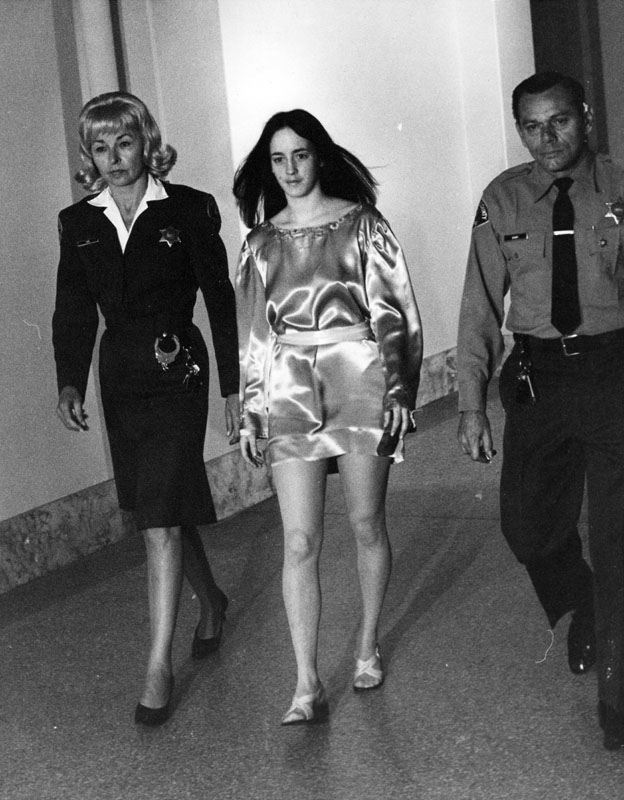 Murder Trial Photos of Charles Manson and the Manson Family From 1969 ...