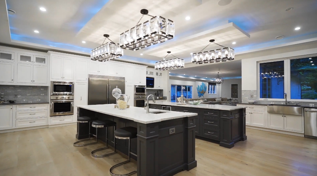58 Interior Design Photos vs. 13988 34 Ave, Surrey, BC Luxury Mansion Tour