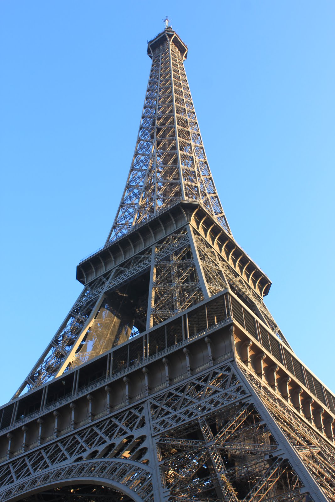 Paris Eiffel Tower Tour Lense Moments