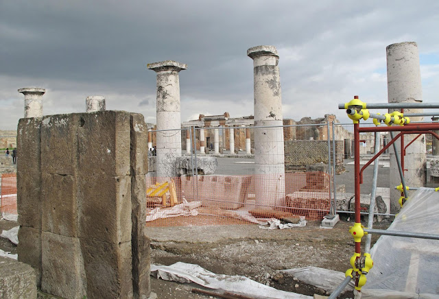 With 30 buildings restored, Pompeii heads towards new visitor record With 30 buildings restored, Pompeii heads towards new visitor record