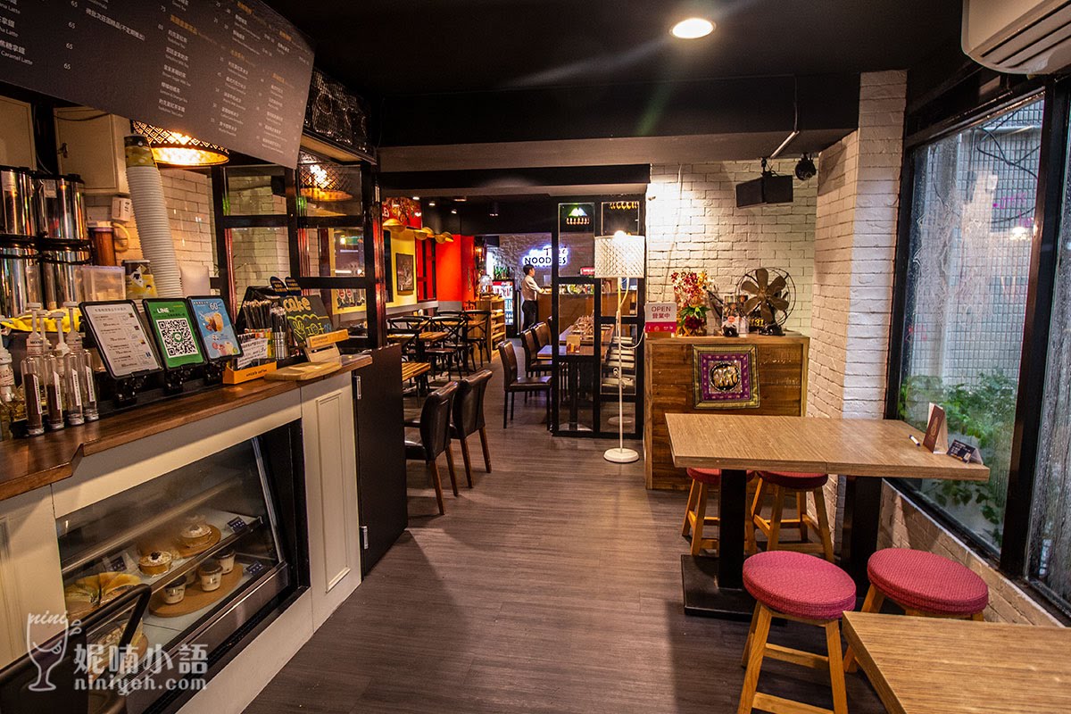 【台北大安區】阿寒泰泰式船麵專賣店。 遠企巷弄泰式麵食的專家 【台北大安區】阿寒泰泰式船麵專賣店。 遠企巷弄泰式麵食的專家