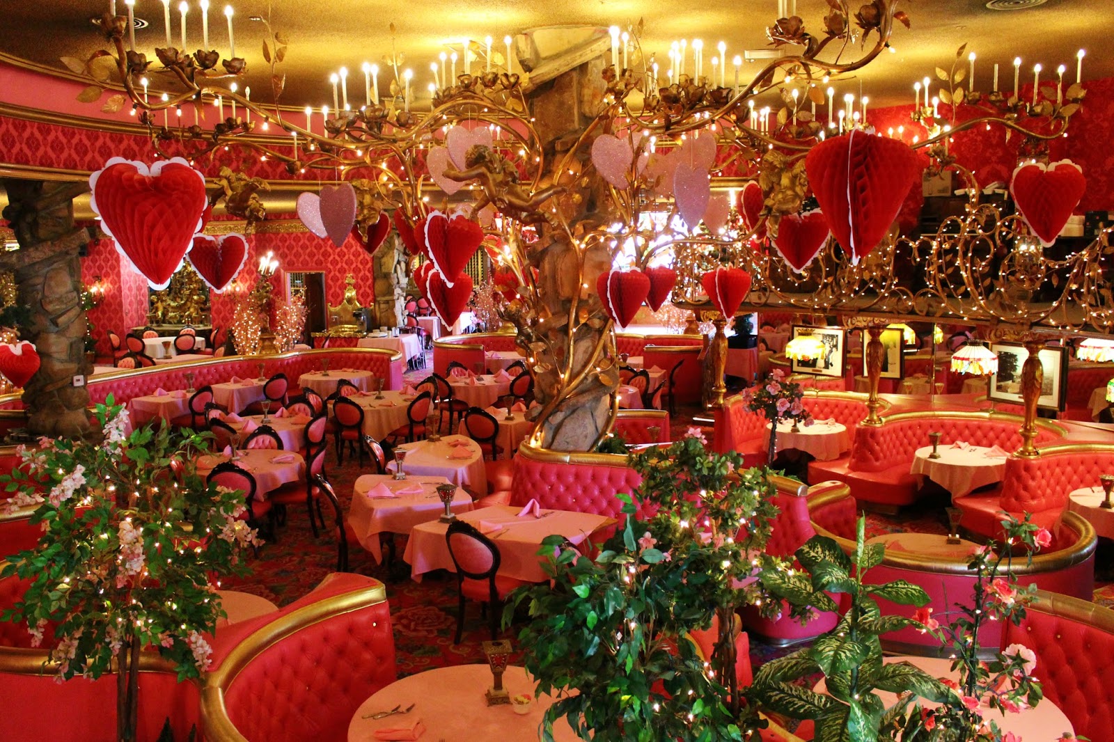 Audrey S Madonna Inn Blog Love Is In The Air