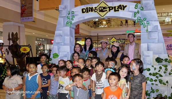 Dino Play by The Mind Museum - Ayala Malls Capitol Central - homeschooling in Bacolod - Bacolod mommy blogger - dinosaur eggs - family