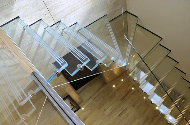 arredamento-in-vetro-scale