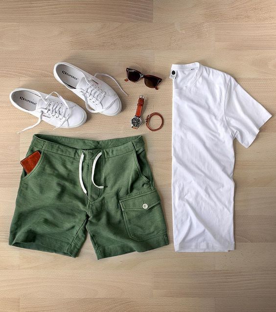 short verde combina com que cor de blusa masculino
