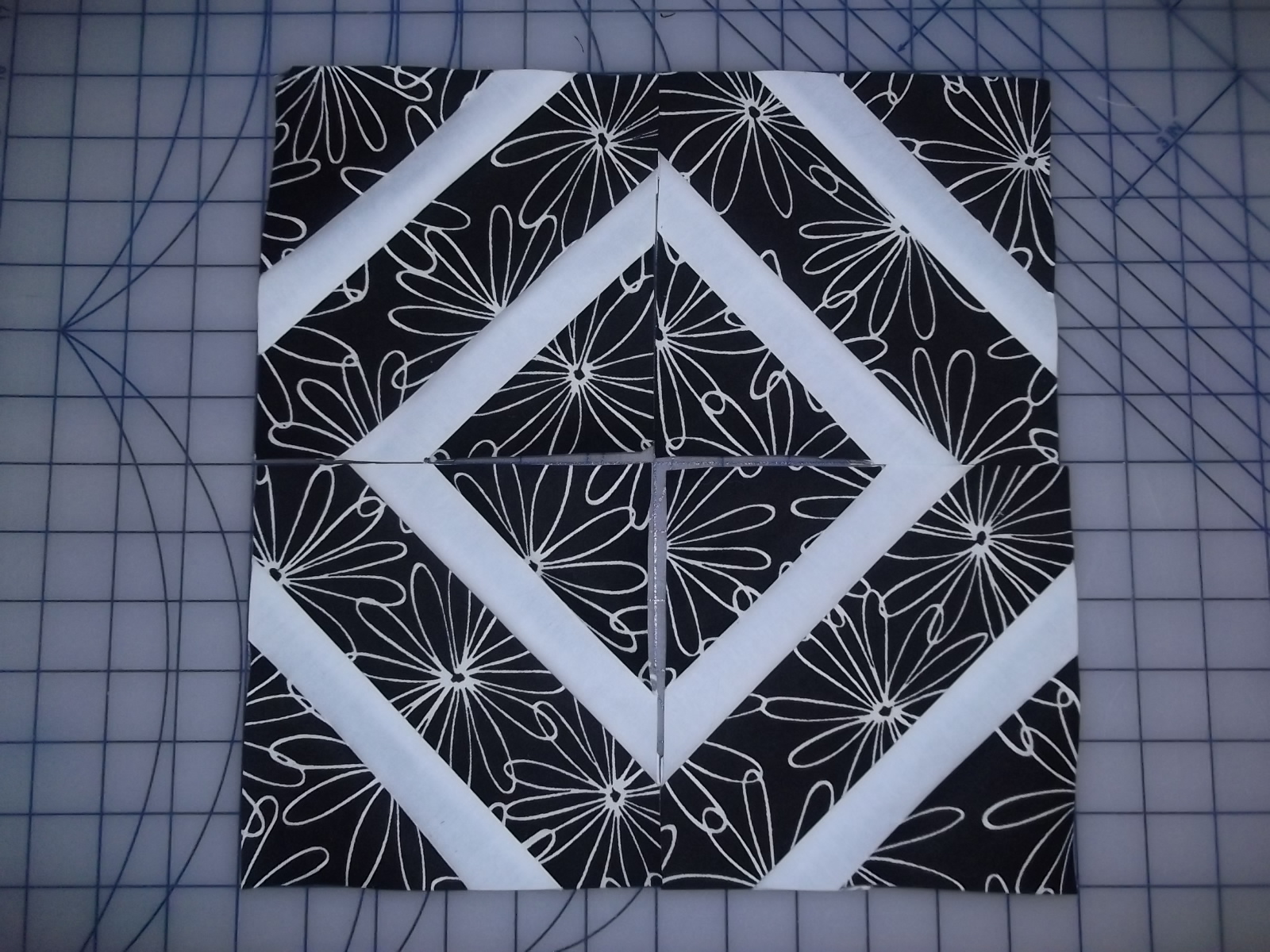 Quilts, Cards & More X's and O's A Mini Quilt