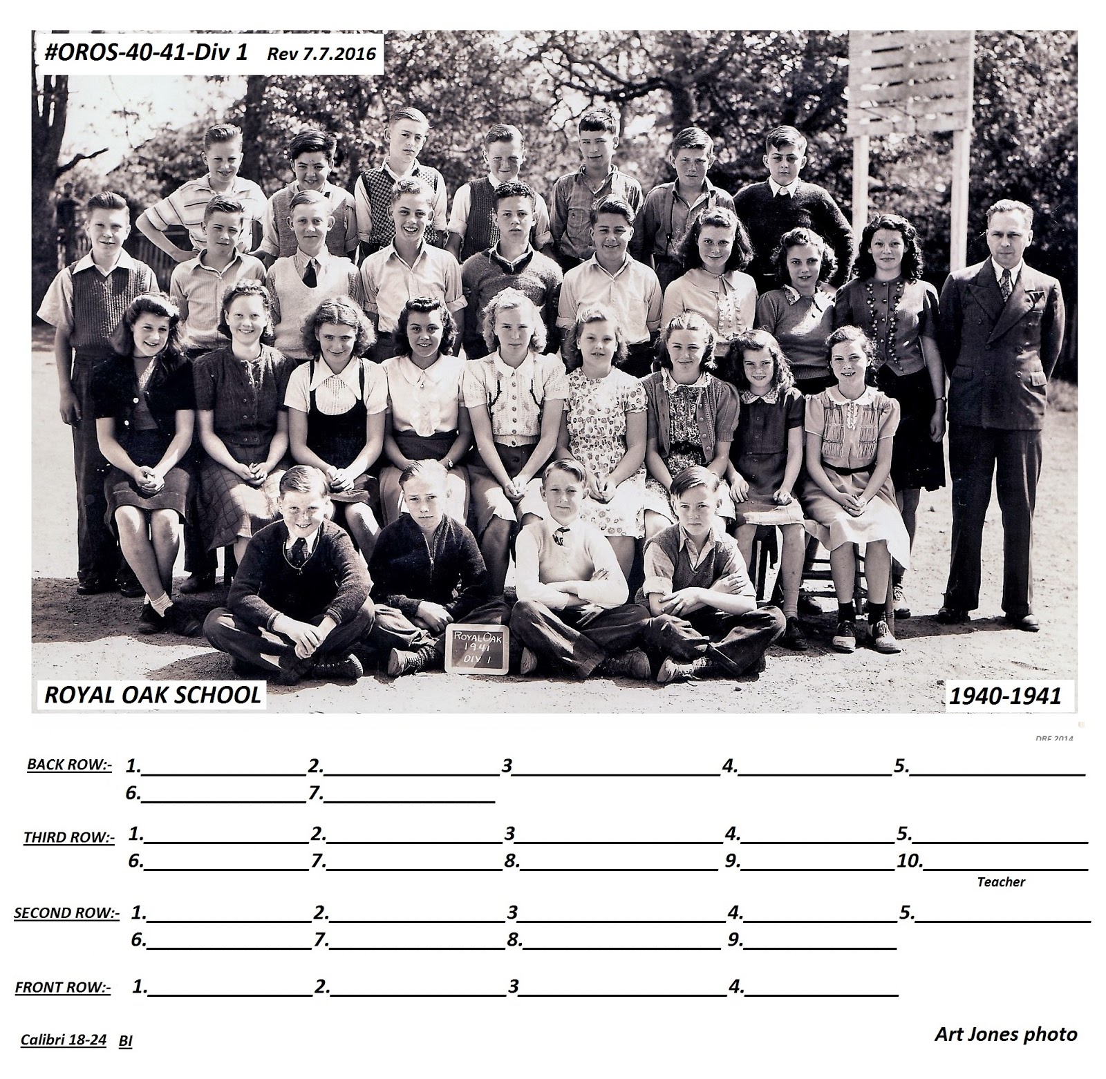 Royal Oak School Yard Class photos from the "Old" Royal Oak 1 room