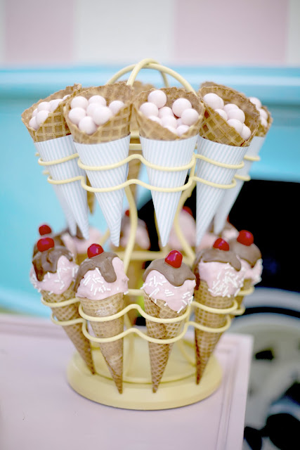 Kara s Party Ideas Ice Cream Social   Summer  Vintage Ice Cream Party  - 48