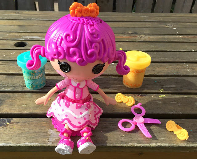 lalaloopsy glitter hair dough doll review 