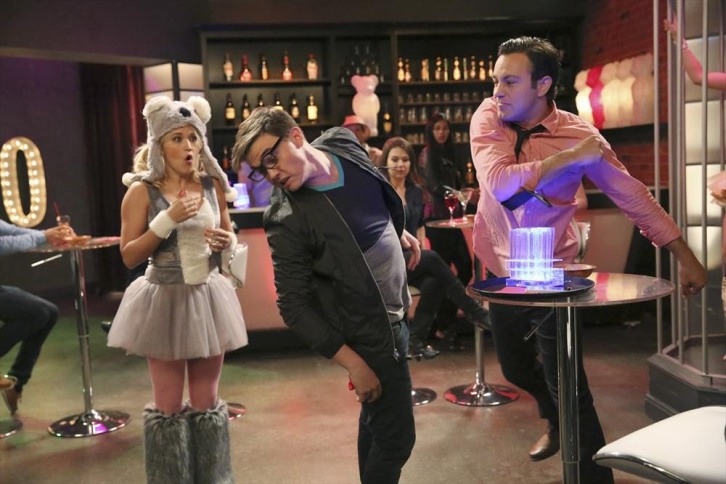 Young and Hungry - Episode 1.06 - Young & Punchy - Promotional Photos