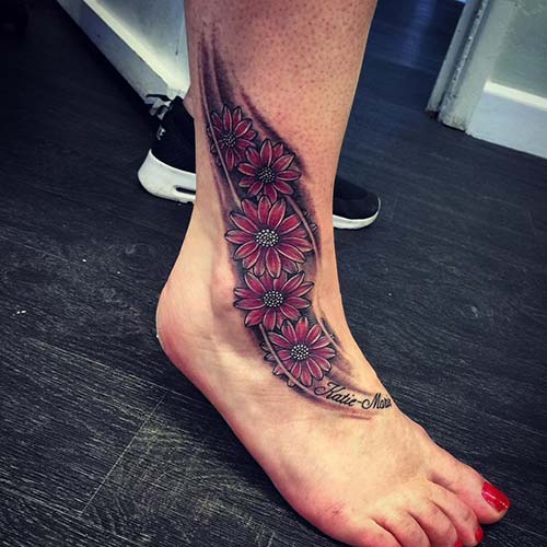 floral ankle tattoo with name isimli ayak bileği dövmesi floral ankle tattoo with name isimli ayak bileği dövmesi