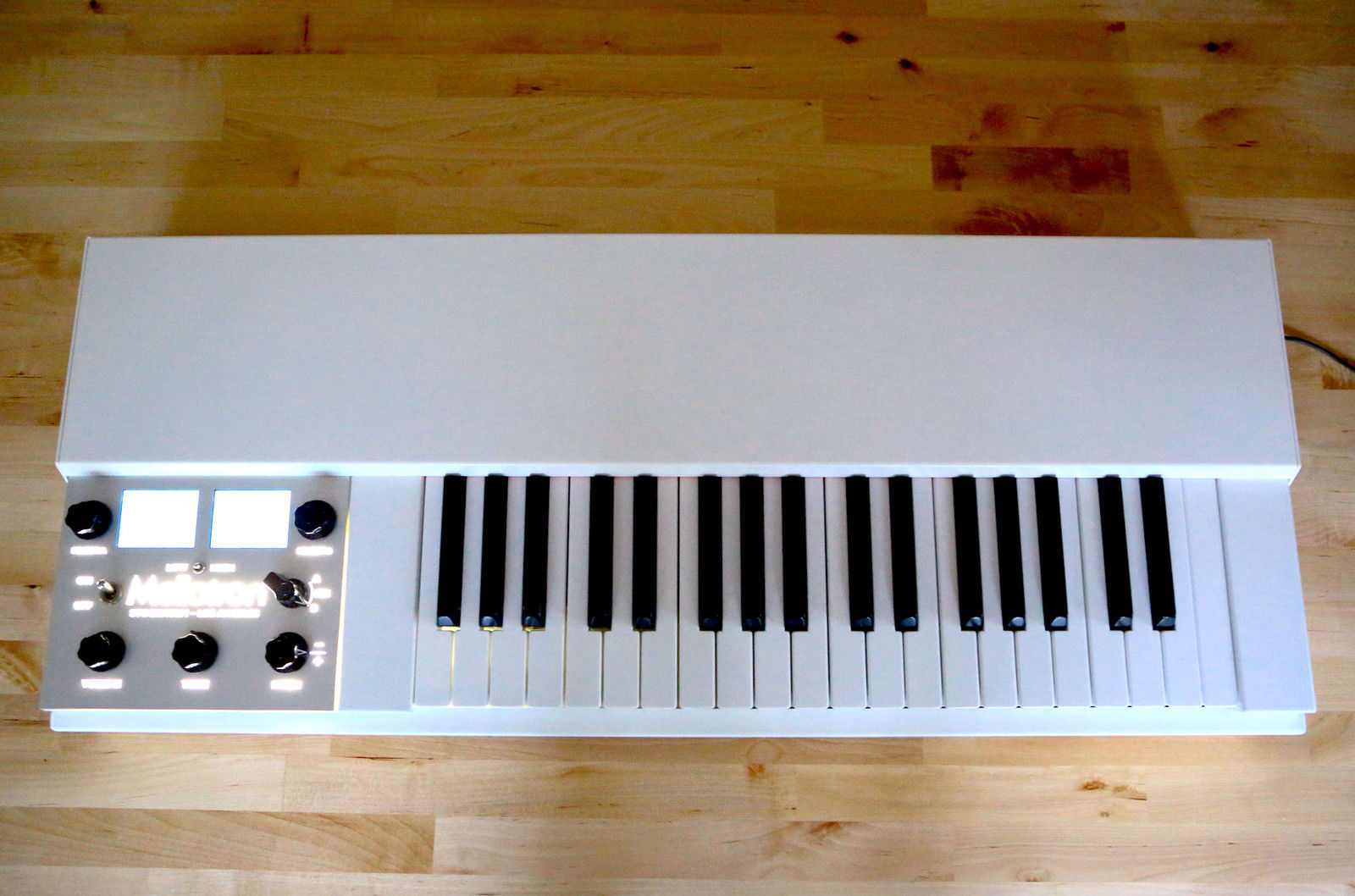 MATRIXSYNTH Mellotron M4000D Mini Keyboard Synthesizer