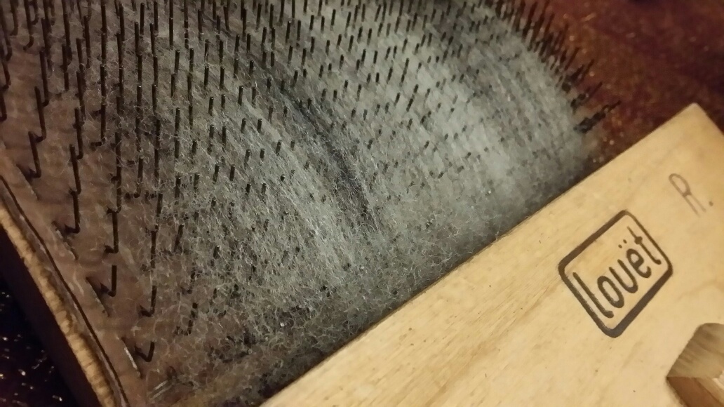 Vanaf de basis... (deel 2 het kaarden van wol) Vanaf de basis... (deel 2 het kaarden van wol)