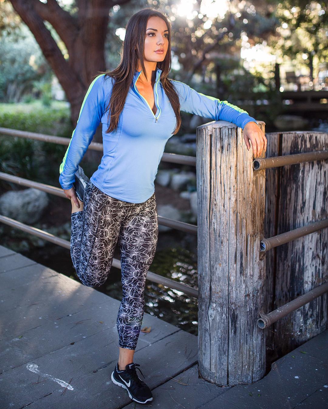 Whitney johns Personal & Online Training Fitness Model GYM GURUS