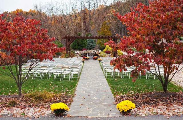 house mountain inn wedding cost