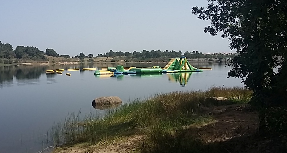 Insufláveis na Praia de Alfaiates