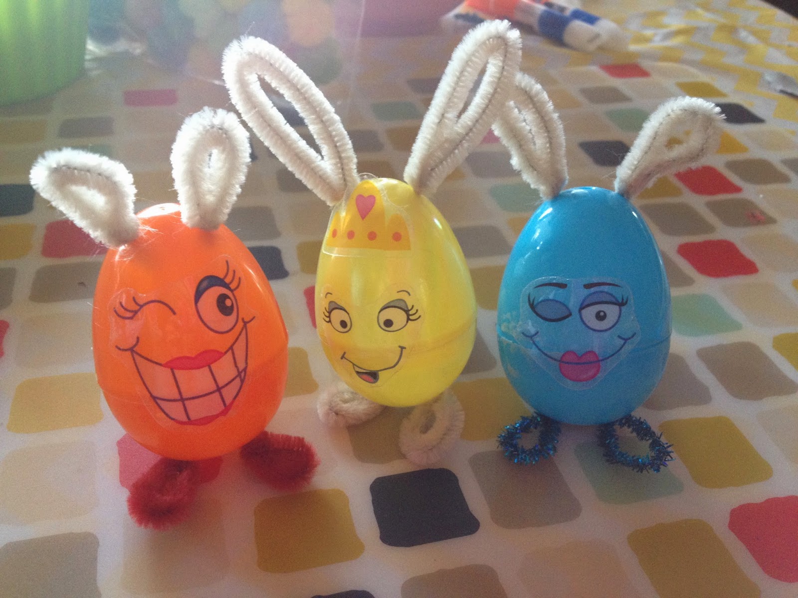 My Fashionable Designs Easter Craft Plastic Egg Bunnies