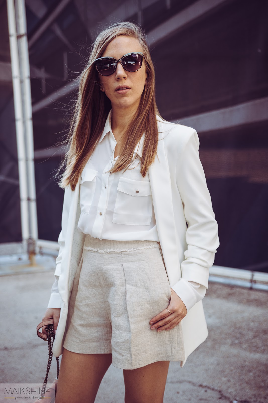 Outfit fashion week total white