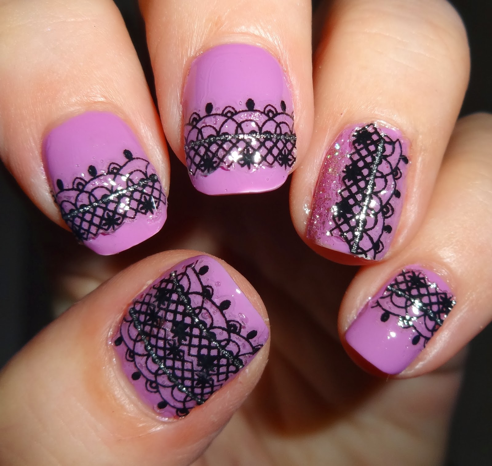 Wendy's Delights: Sparkly Nails Midnight Lace Nail Stickers