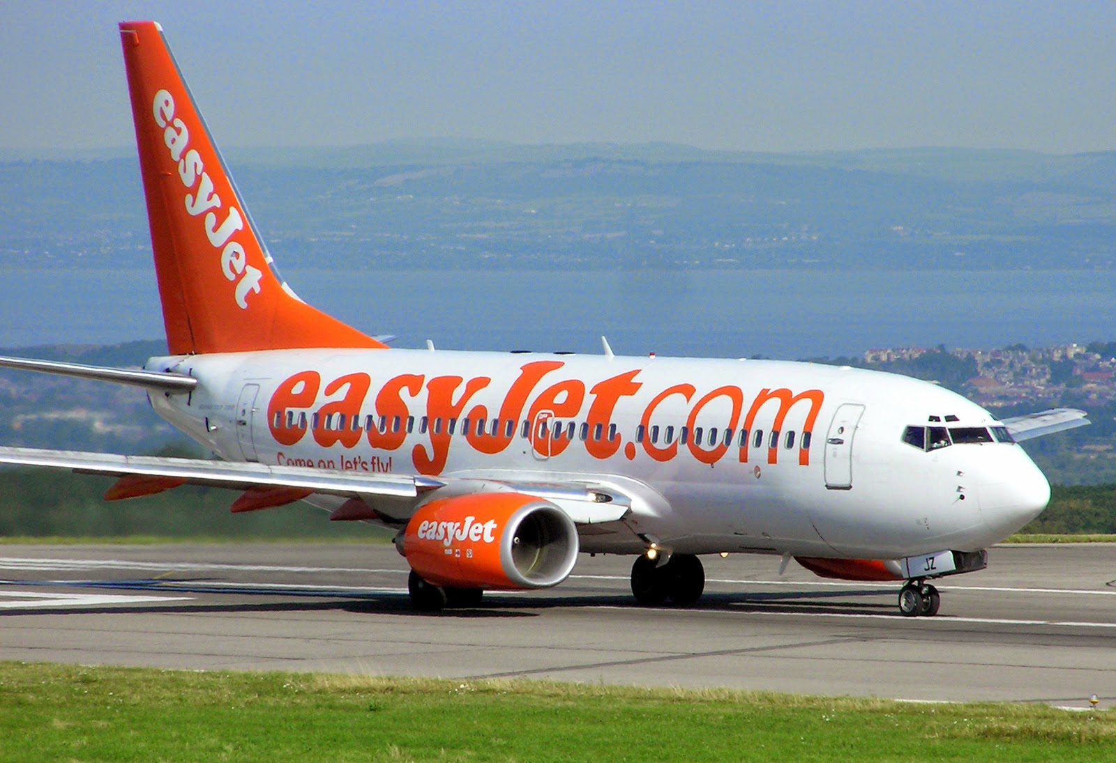 Easyjet flacon Clearance