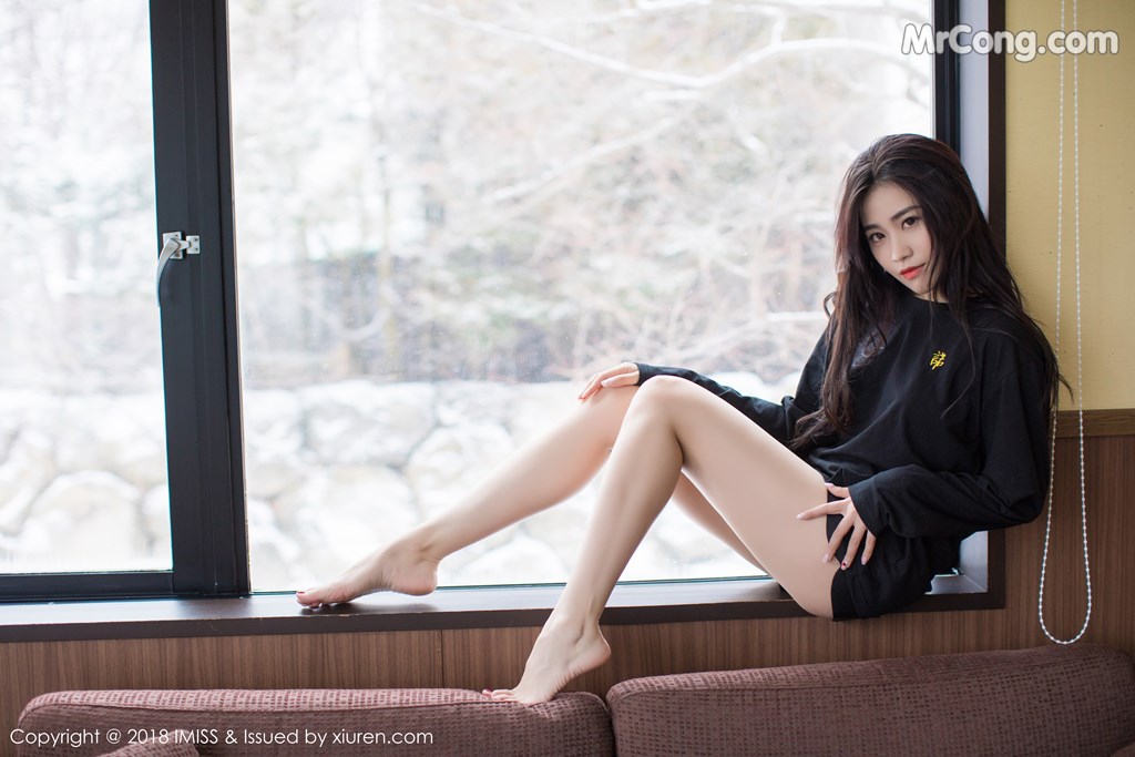IMISS Vol.262: Model Sabrina (许诺) (43 photos)