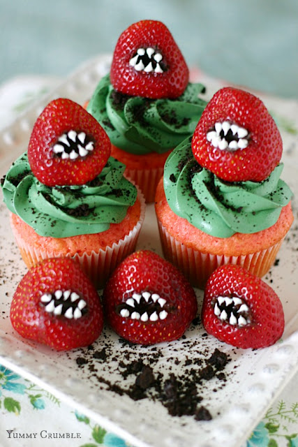 Halloween monster strawberry treat for kids Try this delicious monster strawberry cupcakes. Find 20 more easy and spooky Halloween foods ideas for party. Funny Halloween foods recipes for kids. Easy Halloween treats for schools. Halloween ghost cake and cupcake ideas. Halloween monster cookies and treats. Halloween food and drinks ideas for adults. Easy Halloween treats for kids. Halloween dessert ideas for party.