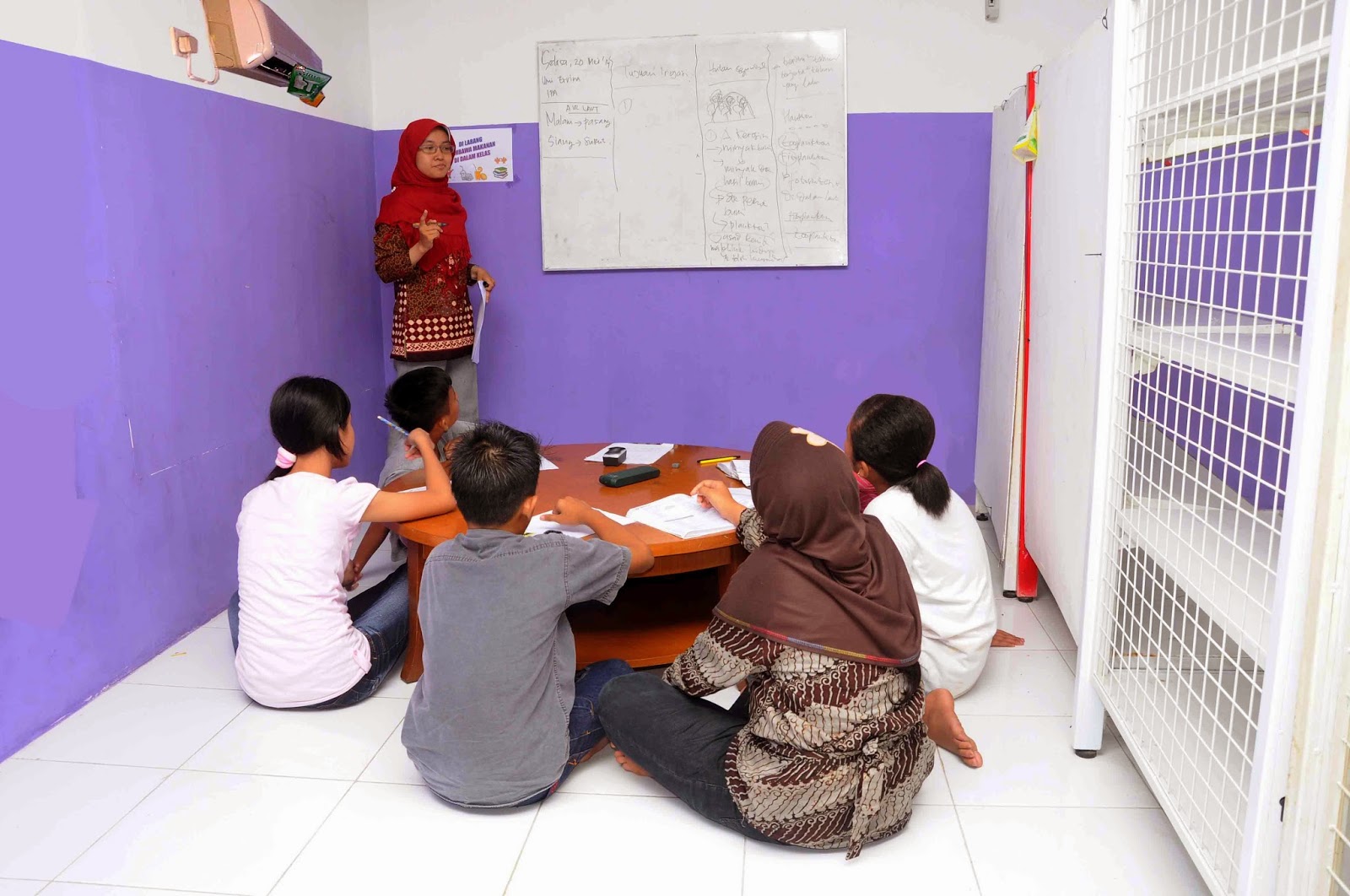 Les Contoh Spanduk Bimbel Rumahan desain banner kekinian