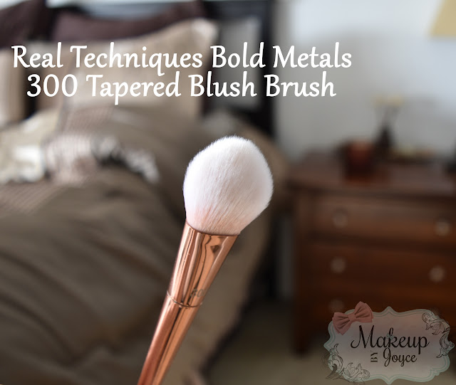 Real Techniques Bold Metals 300 Brush Review