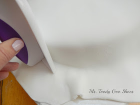 How To Decorate a Cake with Fondant for Beginners -- Ms. Toody Goo Shoes How To Decorate a Cake with Fondant for Beginners -- Ms. Toody Goo Shoes