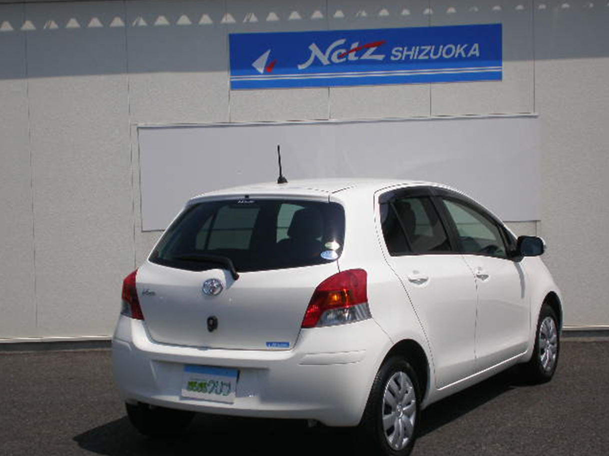 Toyota vitz 2010 года