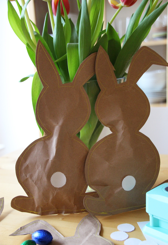 binedoro Blog, Osterhase aus Packpapier, nähen, DIY, Ostern, binedoro Blog, Osterhase aus Packpapier, nähen, DIY, Ostern,