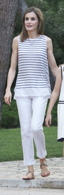 Top Adolfo Dominguez / nus pieds Magrit